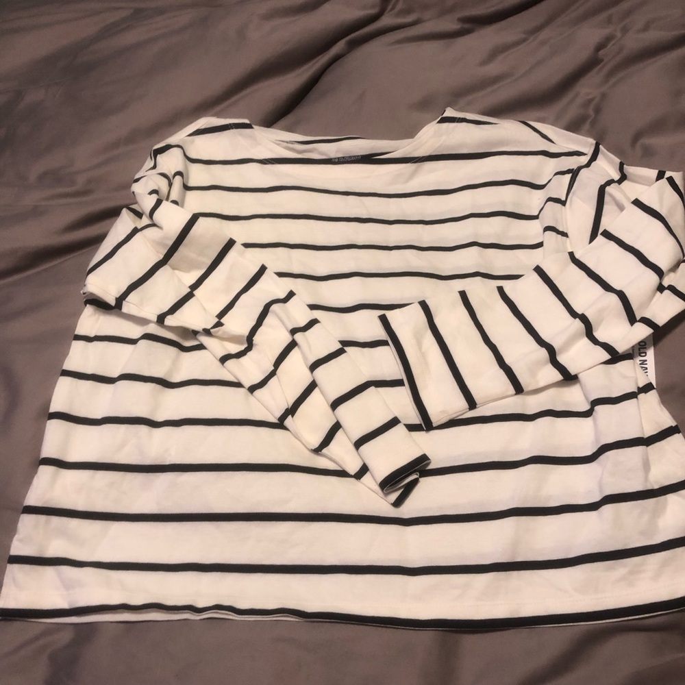 Old Navy White and Black Striped Long-Sleeve Tee